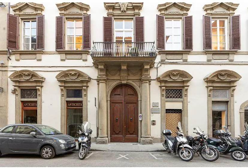 Flamingo Florence Suite