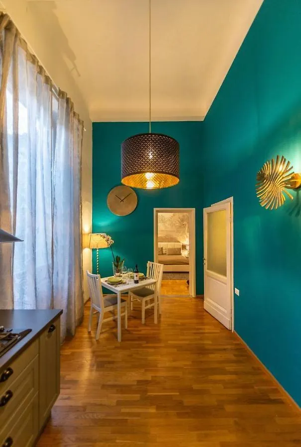 Flamingo Florence Suite Apartment
